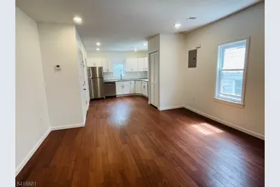 76 Chestnut St #2, Montclair, NJ 07042 - Photo 3