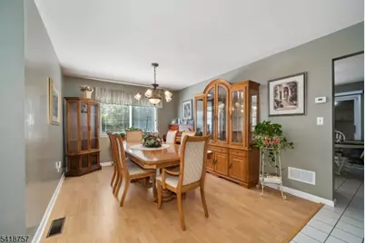 10 Wind Meadow Trl, Hardyston Township, NJ 07419 - Photo 9