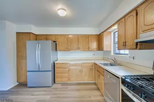 7107 Hana Rd, Edison Twp., NJ 08817 - Photo 13