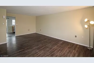 7 Duck Hawk Ct, Allamuchy Township, NJ 07840 - Photo 3