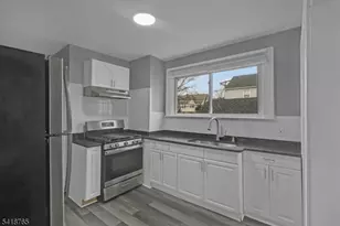 23-25 Varsity Rd, Newark, NJ 07106 - Photo 15