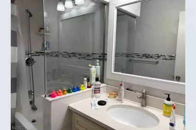 52 Oakwood Ave, Livingston, NJ 07039 - Photo 17