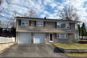 52 Oakwood Ave, Livingston, NJ 07039 - Photo 1