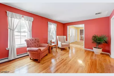 20 Windjammer Dr, Jefferson Township, NJ 07849 - Photo 5