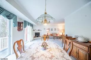 50 Woods Edge Dr, Roxbury Township, NJ 07876 - Photo 9