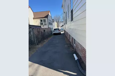 291 Vermont Ave, Irvington, NJ 07111 - Photo 3