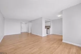 100 Old Palisade Rd, Fort Lee, NJ 07024 - Photo 3