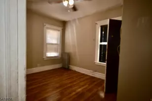 899 S 18th St, Newark, NJ 07108 - Photo 21