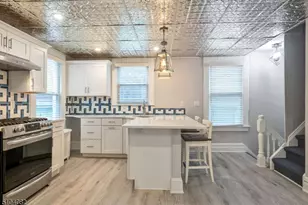 204 Forest St Unit, Montclair, NJ 07042 - Photo 5