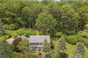 6 Fawn Ridge Rd, Clinton Township, NJ 08833 - Photo 3