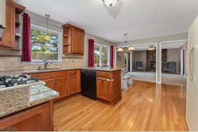 19 Reading Rd, Raritan Township, NJ 08822 - Photo 17