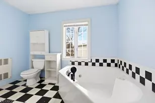 172 Belvidere Ave, Washington Boro, NJ 07882 - Photo 15