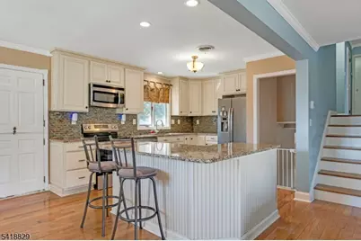 280 Metape Cir, Bound Brook, NJ 08805 - Photo 9