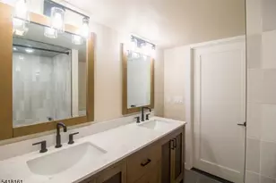 625 Park Ave, East Orange, NJ 07017 - Photo 11