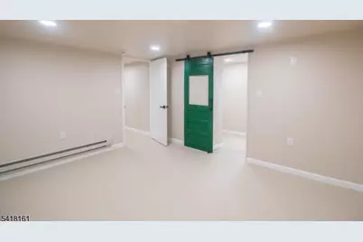 625 Park Ave, East Orange, NJ 07017 - Photo 9