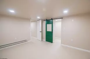 625 Park Ave, East Orange, NJ 07017 - Photo 9