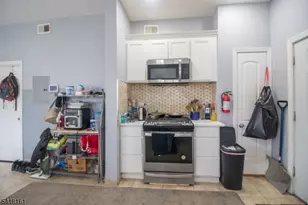 625 Park Ave, East Orange, NJ 07017 - Photo 37