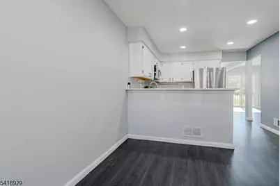 203 Concord Pl, North Brunswick Township, NJ 08902 - Photo 9