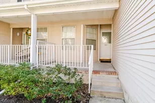 203 Concord Pl, North Brunswick Township, NJ 08902 - Photo 5