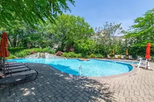 204 Edmonton Ct, Livingston Twp., NJ 07039 - Photo 33