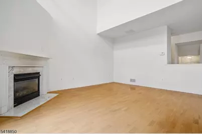 204 Edmonton Ct, Livingston Twp., NJ 07039 - Photo 7