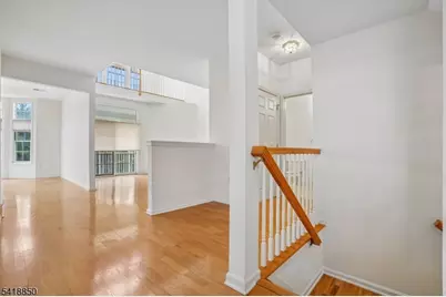 204 Edmonton Ct, Livingston Twp., NJ 07039 - Photo 5