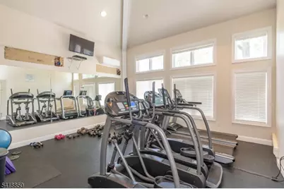 204 Edmonton Ct, Livingston Twp., NJ 07039 - Photo 31