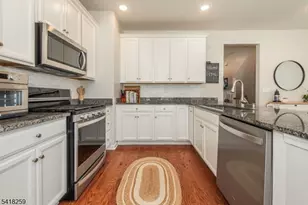 94 Albert Ct, Randolph Township, NJ 07869 - Photo 9