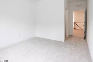 71 Veterans Wy, Morris Plains, NJ 07950 - Photo 17