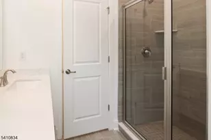 71 Veterans Wy, Morris Plains, NJ 07950 - Photo 15