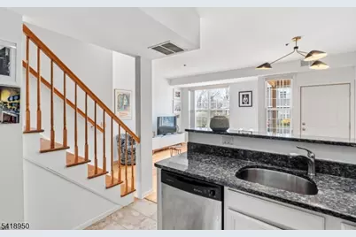 20 S Midland Ave #3, Kearny, NJ 07032 - Photo 17