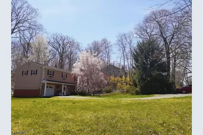 47 Indian Trl, Hopatcong, NJ 07821 - Photo 15