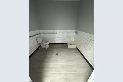 81 Tremont Ave, Newark, NJ 07106 - Photo 5