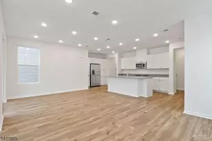 735 Station Rd, Dunellen, NJ 08812 - Photo 5