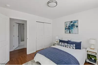 2210 Stecher Ave, Union Township, NJ 07083 - Photo 11