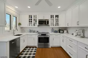 47 Dexter Dr N, Bernards Township, NJ 07920 - Photo 13