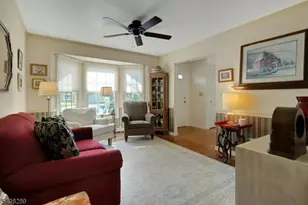 47 Dexter Dr N, Bernards Township, NJ 07920 - Photo 9