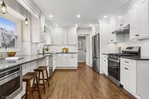 18 Juniper Way, Bernards Township, NJ 07920 - Photo 11