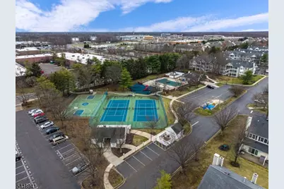 382 Hadleigh Ln, North Brunswick Township, NJ 08902 - Photo 27