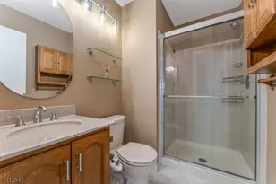 382 Hadleigh Ln, North Brunswick Township, NJ 08902 - Photo 19