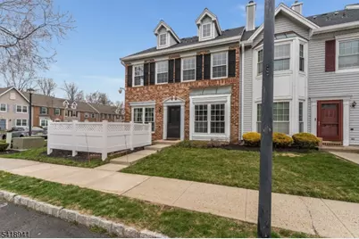 382 Hadleigh Ln, North Brunswick Township, NJ 08902 - Photo 1