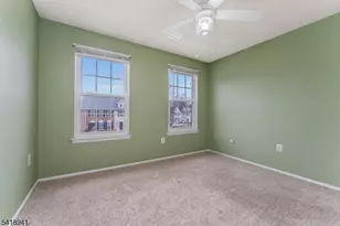 382 Hadleigh Ln, North Brunswick Township, NJ 08902 - Photo 17