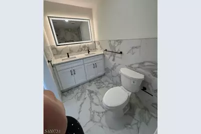 319 Renner Ave, Newark, NJ 07112 - Photo 9