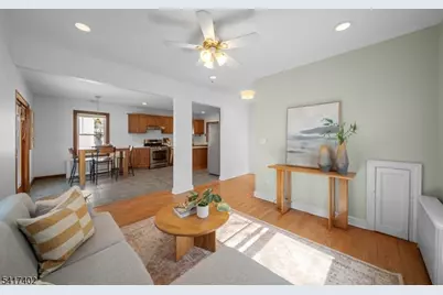 11 Cherry Pl, Nutley, NJ 07110 - Photo 9