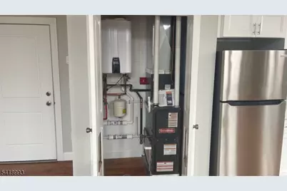 38 Mill St, Paterson, NJ 07501 - Photo 19