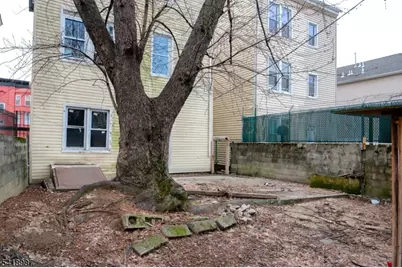 375 6th Ave, Newark, NJ 07107 - Photo 19