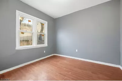 375 6th Ave, Newark, NJ 07107 - Photo 13
