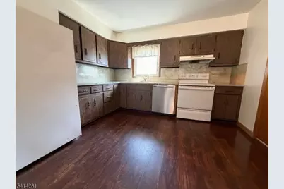 79 Hunter St, Lodi, NJ 07644 - Photo 5