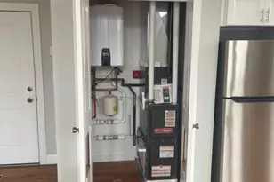 38 Mill St, Paterson, NJ 07501 - Photo 21