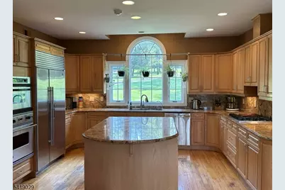 104 Darren Dr, Bernards Township, NJ 07920 - Photo 7